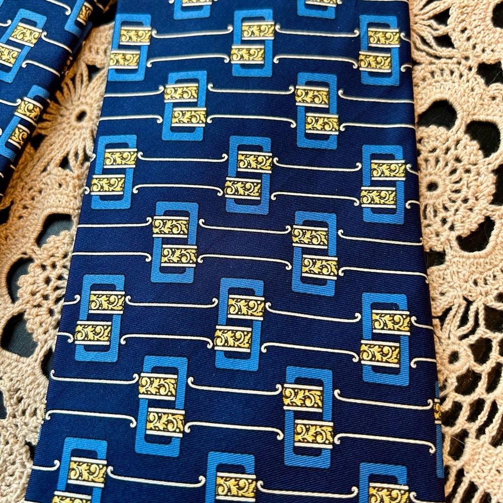Fendi blue men’s tie - Picture 2 of 6